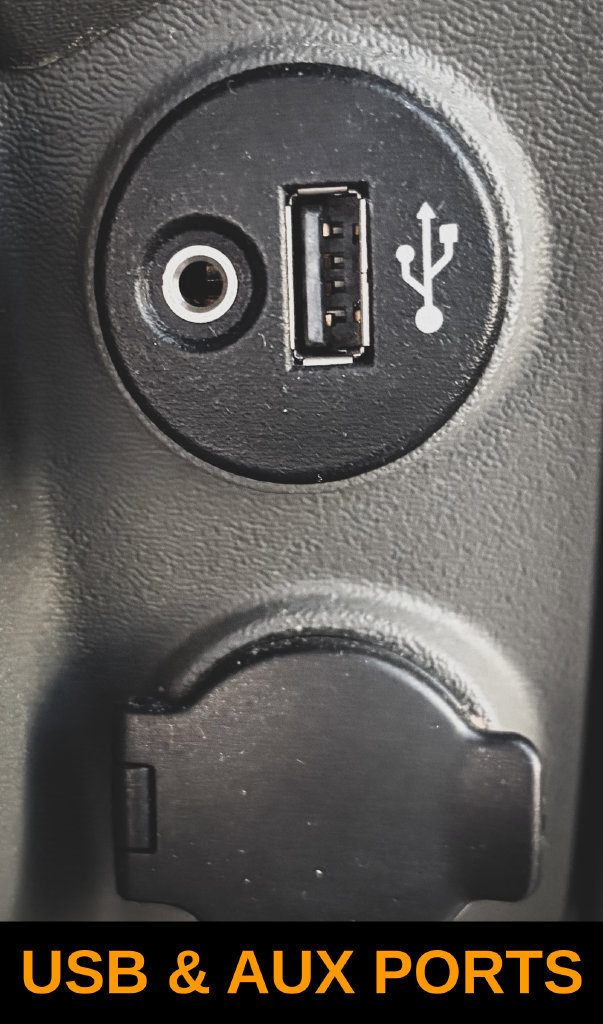 Used 2020 Nissan Frontier SV w/ Midnight Edition Floor Mats AWD/4WD image 6