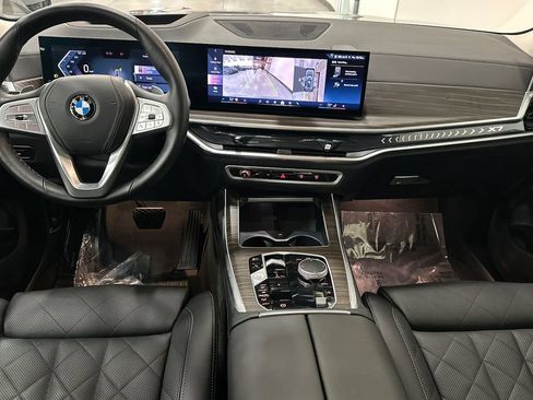 Used 2026 BMW X7 xDrive40i AWD/4WD image 15