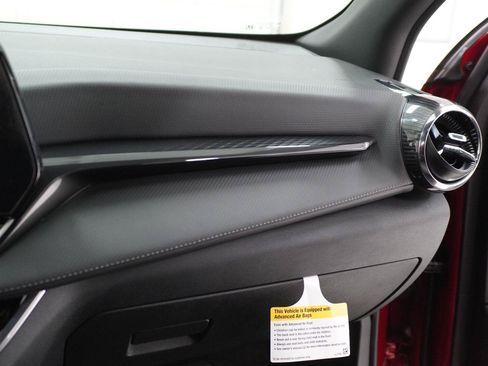 Used 2026 Chevrolet Equinox LT w/ LPO, Floor Liner Package FWD image 18