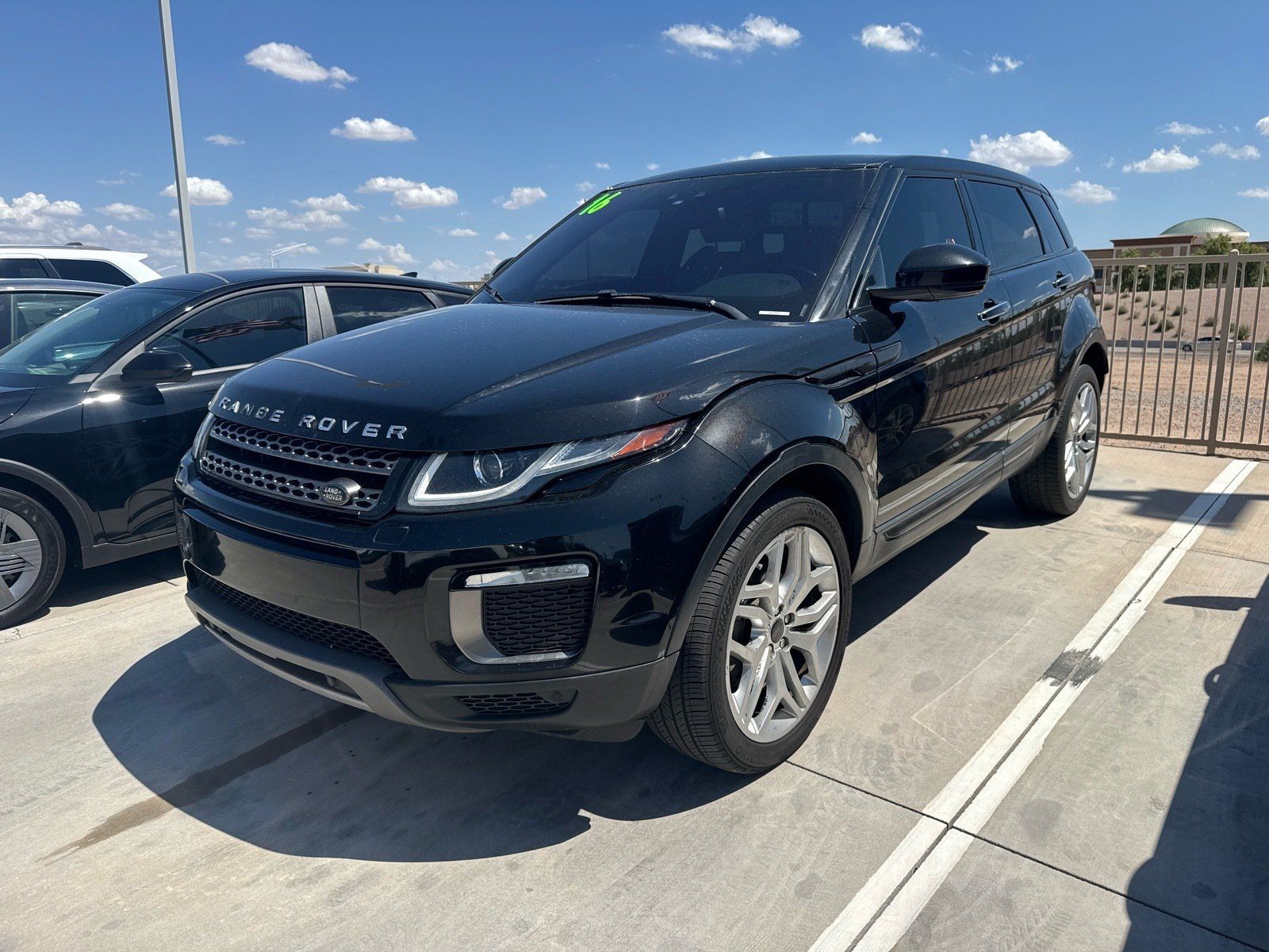Used 2016 Land Rover Range Rover Evoque HSE AWD/4WD image 2