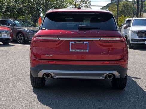 New 2026 Lincoln Corsair Premiere image 4