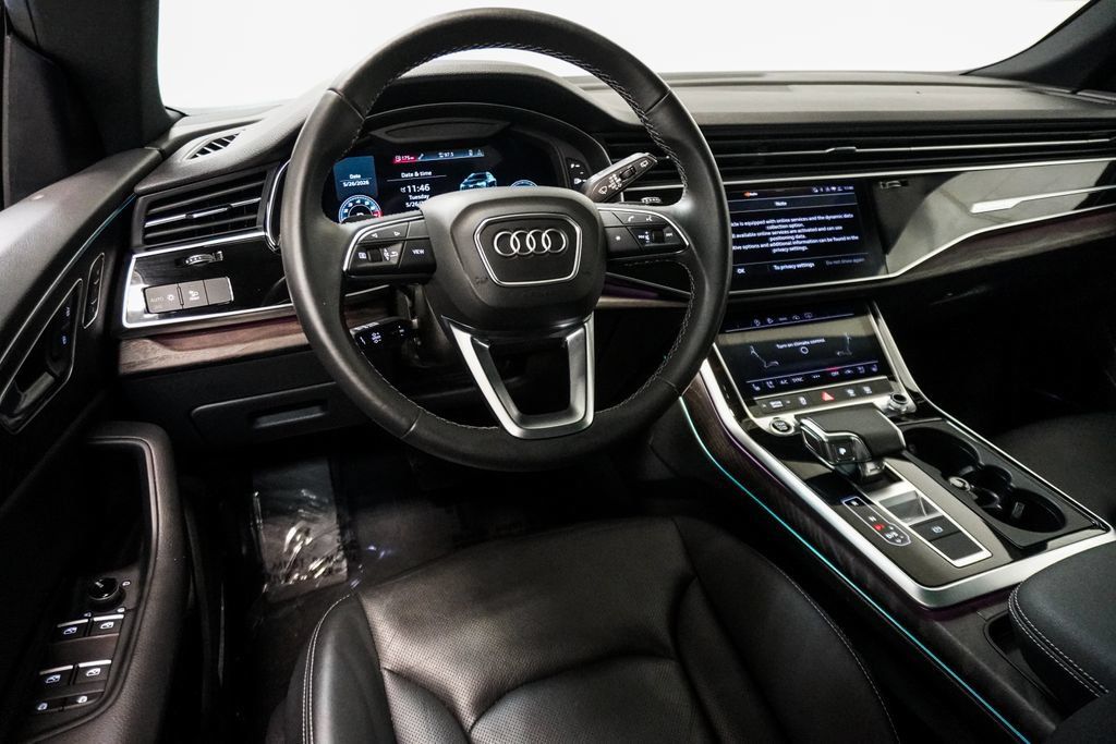 Used 2021 Audi Q8 Premium Plus w/ Premium Plus Package AWD/4WD image 16