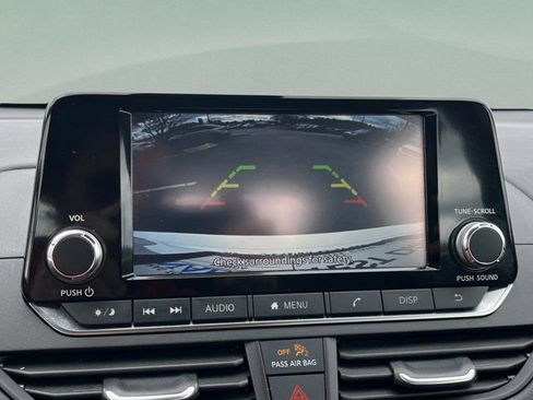 Used 2024 Nissan Altima 2.5 S image 4