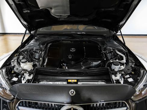 Used 2023 Mercedes-Benz C 300 4MATIC Sedan image 49
