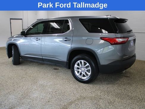 Used 2021 Chevrolet Traverse LS FWD image 2