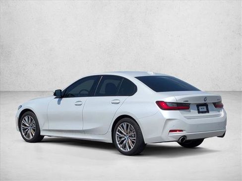 Used 2023 BMW 330i xDrive Sedan w/ Premium Package image 3