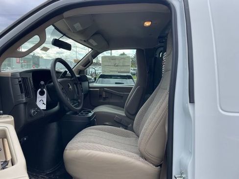 New 2025 Chevrolet Express 2500 w/ Driver Convenience Package image 7