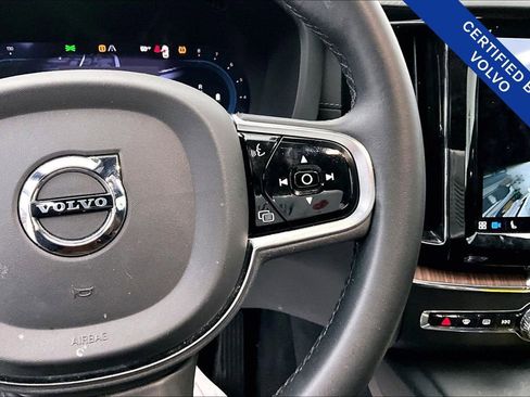 Certified 2023 Volvo XC60 B5 Ultimate w/ Climate Package image 27