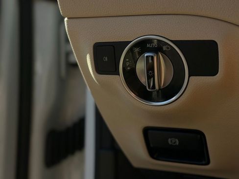 Used 2019 Mercedes-Benz CLA 250 image 23