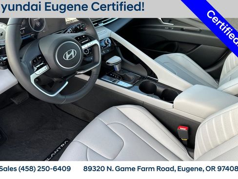 Used 2025 Hyundai Elantra Limited image 12