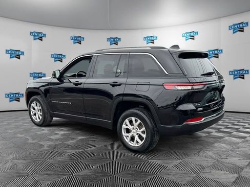 Used 2022 Jeep Grand Cherokee Limited image 4