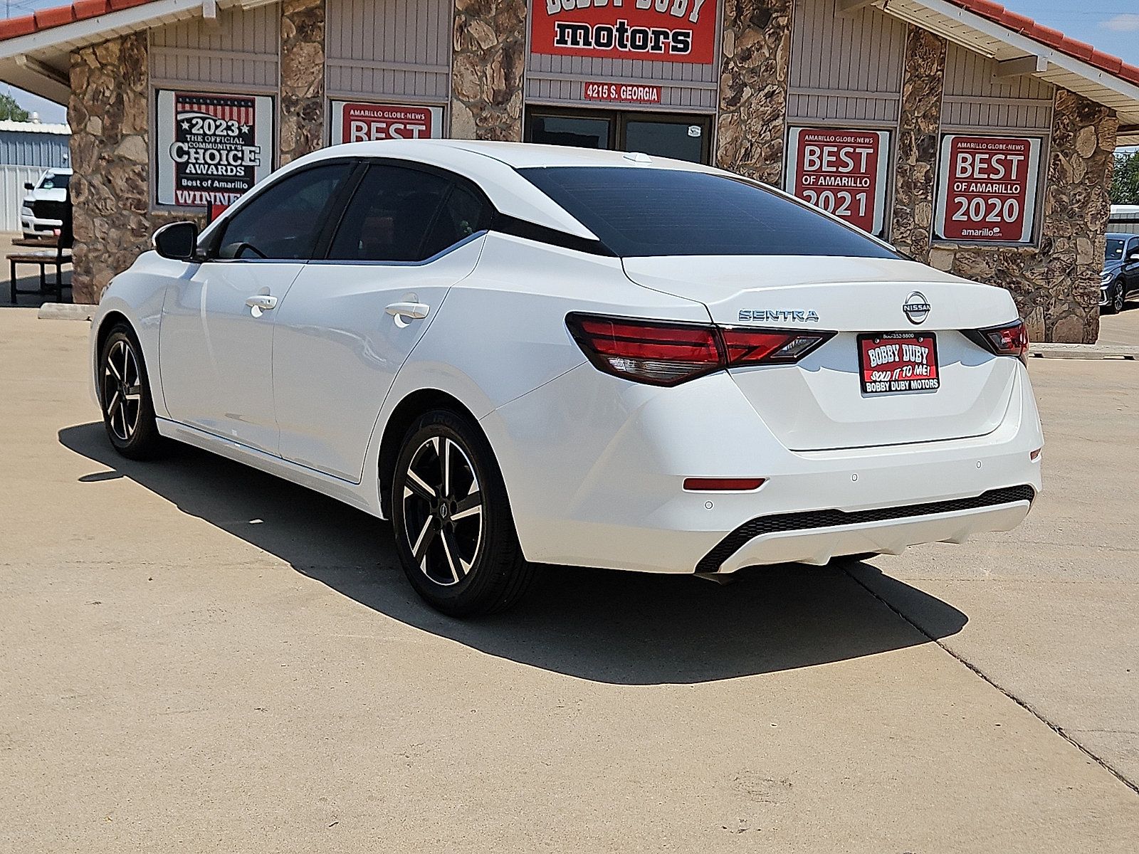 Used 2025 Nissan Sentra SV FWD image 2