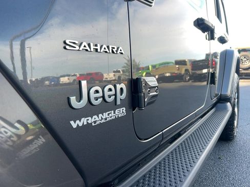Used 2021 Jeep Wrangler Unlimited Sahara image 11