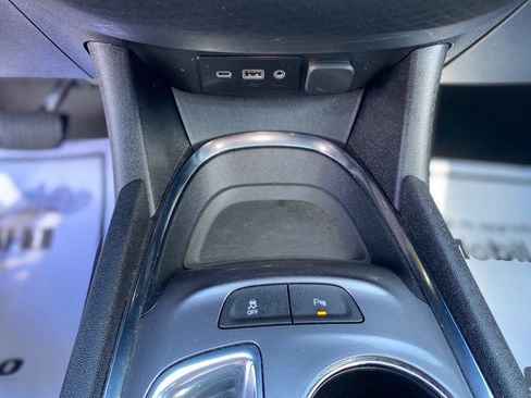 Used 2024 Chevrolet Malibu LT FWD image 24