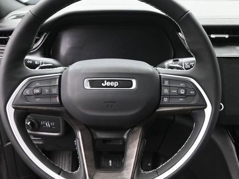 New 2026 Jeep Grand Cherokee L 4WD image 30
