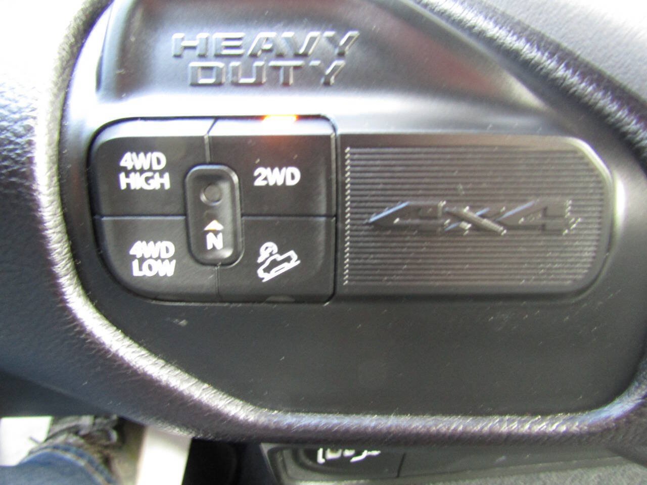 Used 2024 RAM 2500 Big Horn w/ Off Road Package AWD/4WD image 15