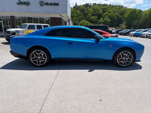 Used 2026 Dodge Charger Scat Pack AWD/4WD image 5