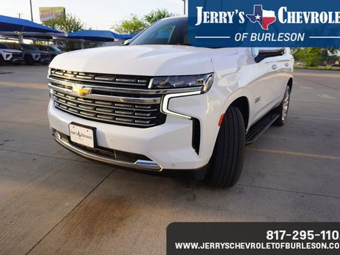 Used 2021 Chevrolet Tahoe Premier w/ Premium Package image 2