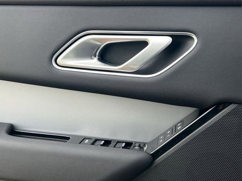 Used 2024 Land Rover Range Rover Velar S image 23