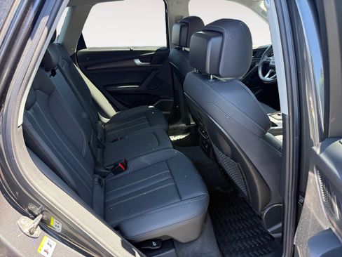 Used 2021 Audi Q5 Prestige w/ Prestige Package AWD/4WD image 18