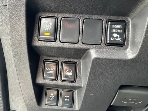 Used 2023 Nissan Frontier PRO-4X w/ Pro-4X Premium Package AWD/4WD image 21