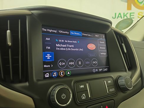 Used 2024 GMC Terrain Denali w/ Denali Premium Package AWD/4WD image 18