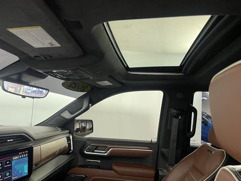 Used 2022 GMC Sierra 1500 Denali Ultimate image 12