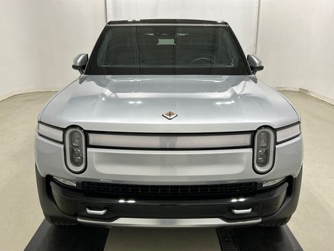 Used 2024 Rivian R1S Adventure AWD/4WD image 8