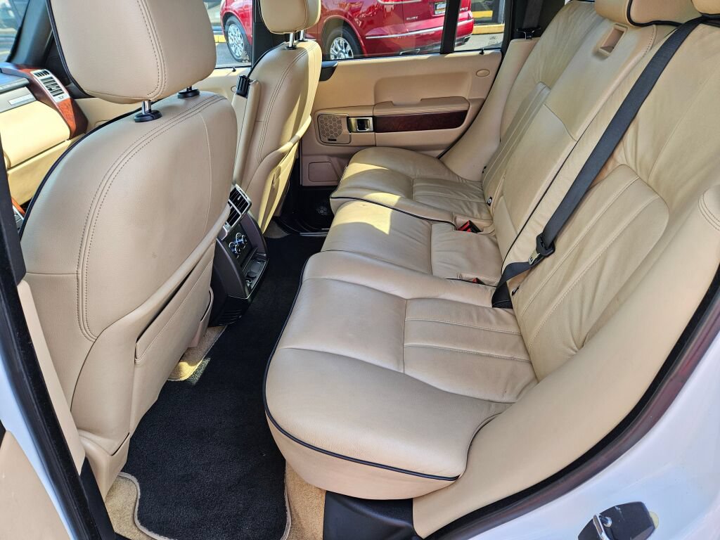 Used 2012 Land Rover Range Rover HSE AWD/4WD image 9