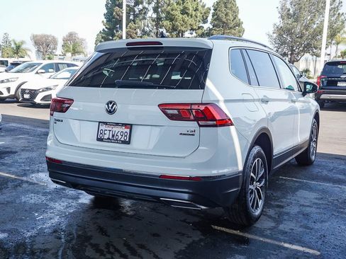 Used 2018 Volkswagen Tiguan SE w/ Panoramic Sunroof Package AWD/4WD image 7