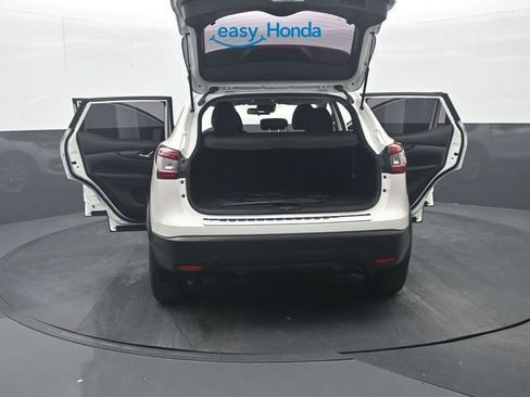 Used 2022 Nissan Rogue Sport SV image 39