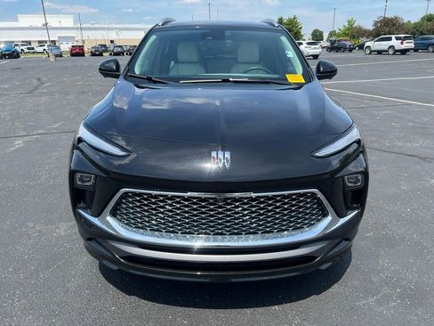 Used 2024 Buick Encore GX Avenir w/ Avenir Technology Package FWD image 6