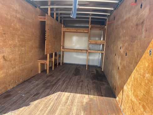Used 2021 Chevrolet Express 4500 Extended w/ Power Convenience Package RWD image 12