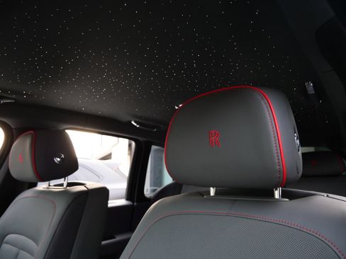 Certified 2023 Rolls-Royce Cullinan AWD/4WD image 10
