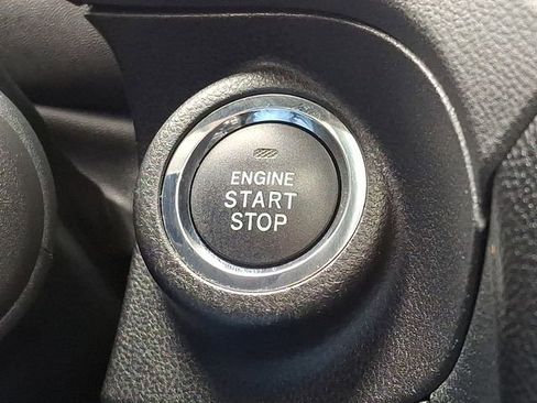 Used 2022 Subaru Ascent Limited w/ Technology Package image 26