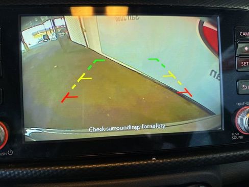 Used 2021 Nissan Kicks SV FWD image 33