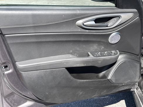 Used 2024 Alfa Romeo Giulia Ti image 10