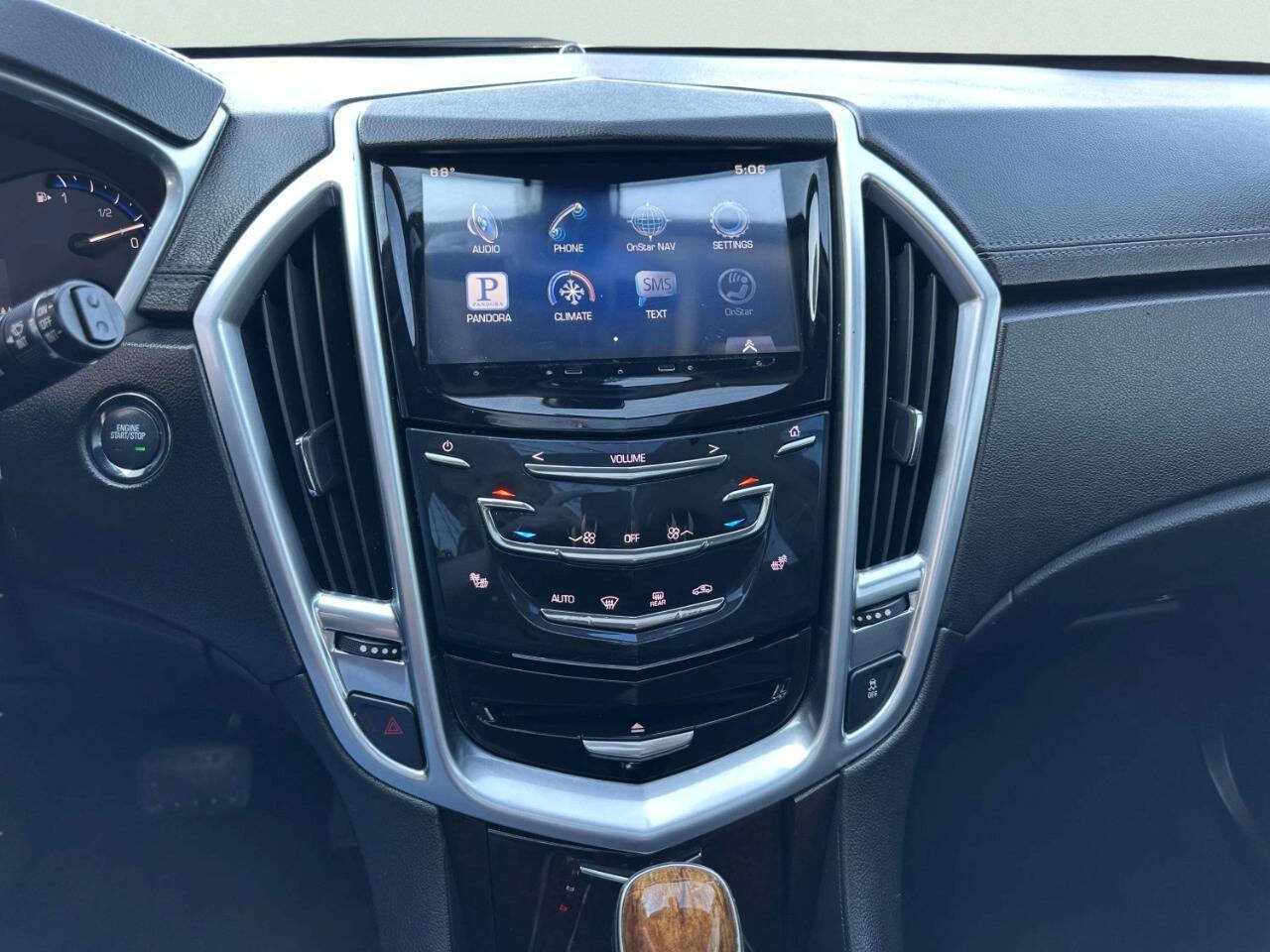 Used 2016 Cadillac SRX Luxury FWD image 27