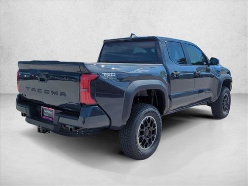 Certified 2026 Toyota Tacoma TRD Off-Road AWD/4WD image 5