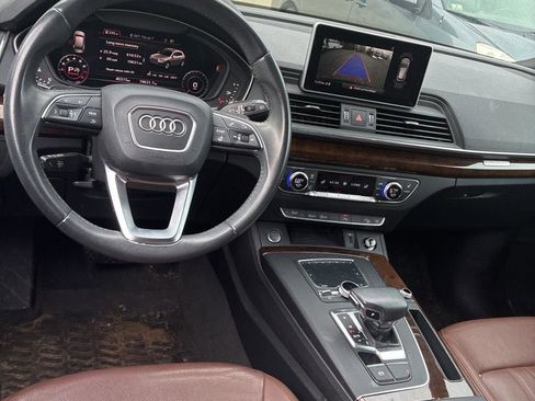 Used 2020 Audi Q5 2.0T Premium Plus w/ Premium Plus Package AWD/4WD image 7