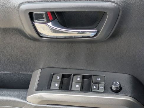 Used 2022 Toyota Tacoma TRD Sport image 23