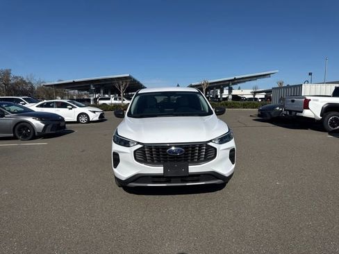 Used 2024 Ford Escape Active image 2
