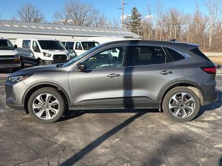 Used 2024 Ford Escape Platinum video 2