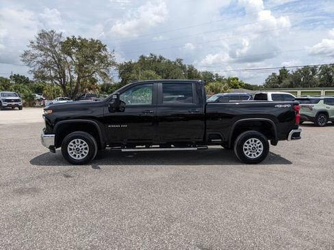 Used 2025 Chevrolet Silverado 2500 LT w/ Convenience Package AWD/4WD image 7