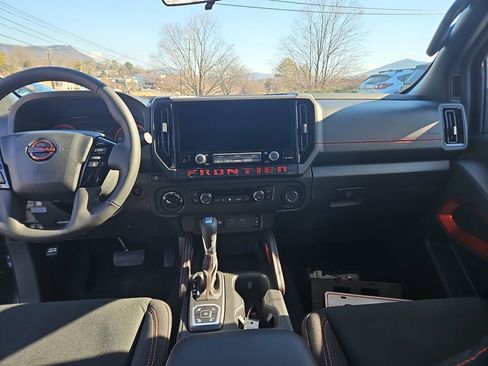 New 2026 Nissan Frontier PRO-4X w/ Pro-4x Convenience Package AWD/4WD image 17