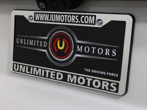 Used 2022 Cadillac Escalade ESV Premium Luxury w/ Performance Package image 19