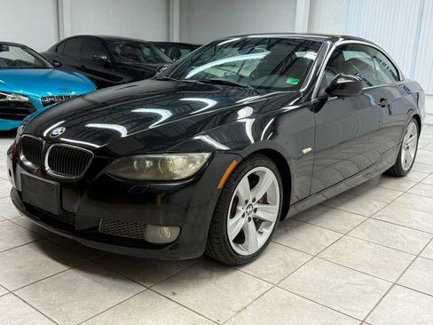 Used 2010 BMW 335i Convertible image 3
