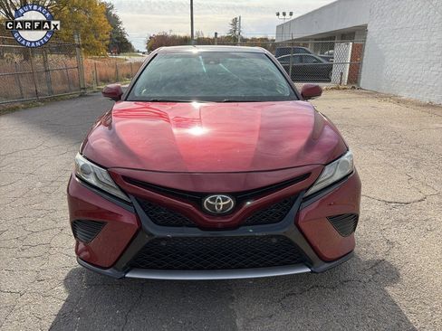 Used 2018 Toyota Camry XSE image 7