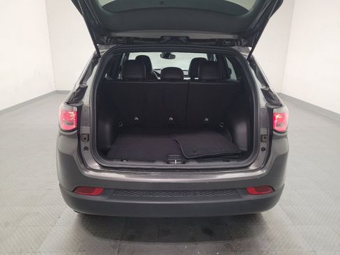 Used 2023 Jeep Compass Latitude AWD/4WD image 29