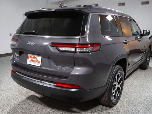 Used 2023 Jeep Grand Cherokee L Limited AWD/4WD image 7